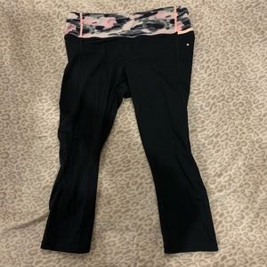 Lululemon Crop Camo Leggings
